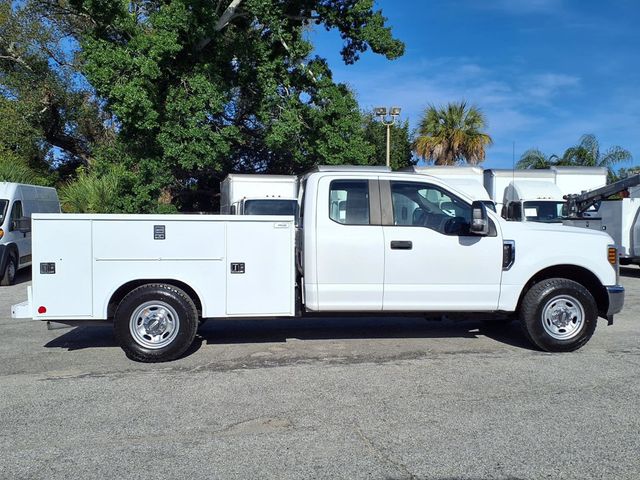 2019 Ford Super Duty F-250 SRW 8' Utility Truck - 23011566 - 2