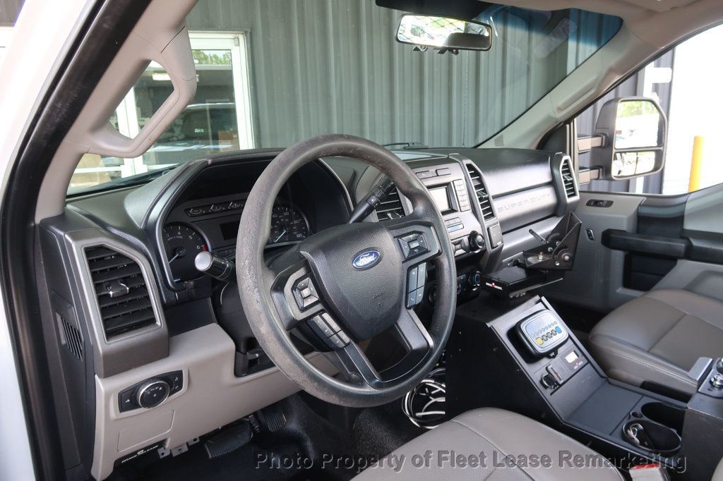 2019 Ford Super Duty F-250 SRW F250SD 2WD Reg Cab Utility  - 23032627 - 9