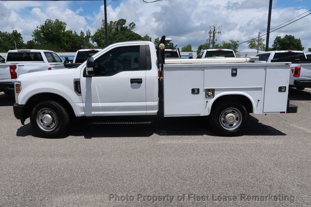 2019 Ford Super Duty F-250 SRW F250SD 2WD Reg Cab Utility  - 23032656 - 1