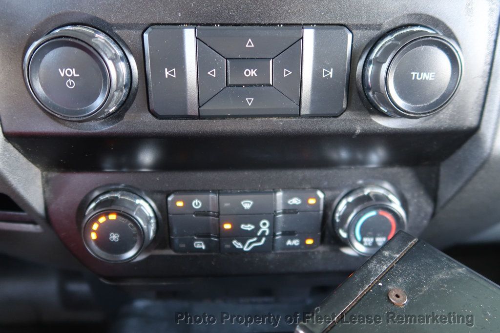 2019 Ford Super Duty F-250 SRW F250SD 2WD Reg Cab Utility  - 23032656 - 24