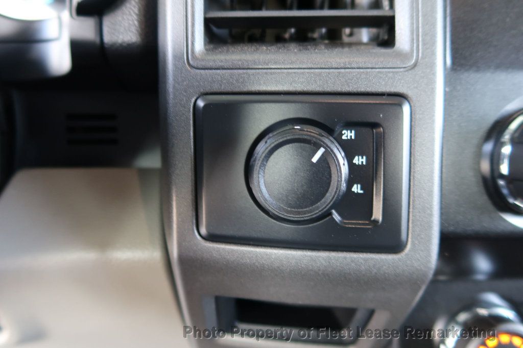 2019 Ford Super Duty F-250 SRW F250SD 4WD Crew Cab Utility  - 22936781 - 33