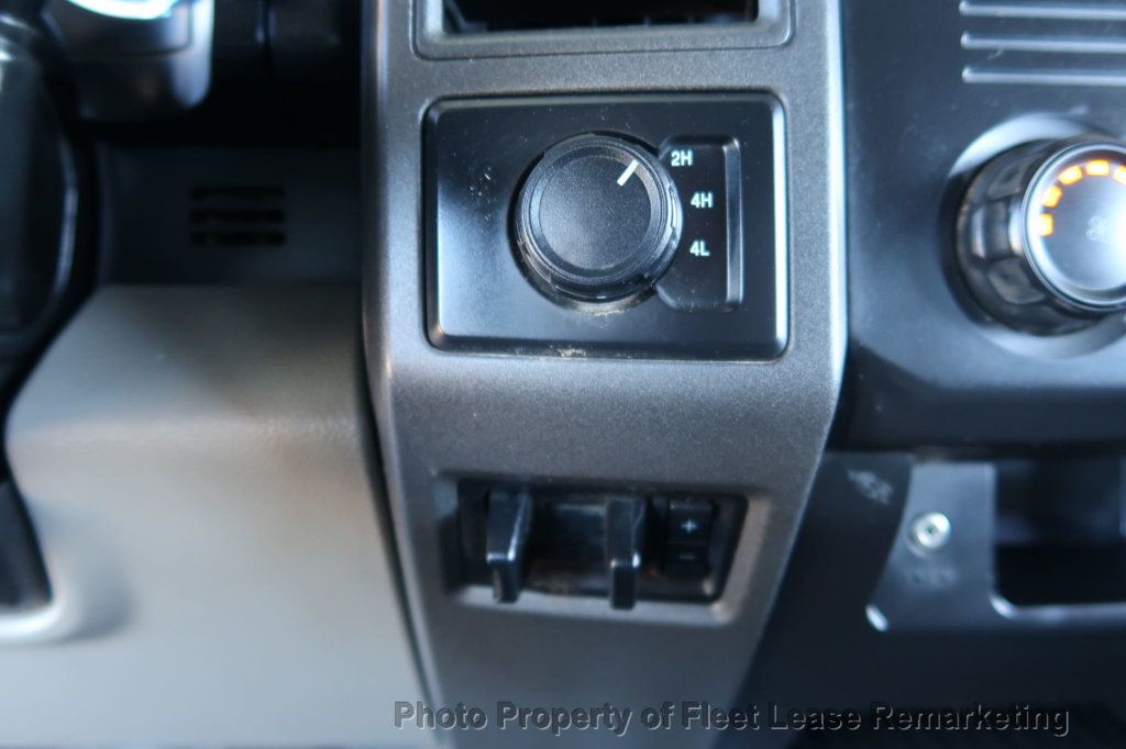 2019 Ford Super Duty F-250 SRW F250SD 4WD Crew Cab Utility  - 22942613 - 32