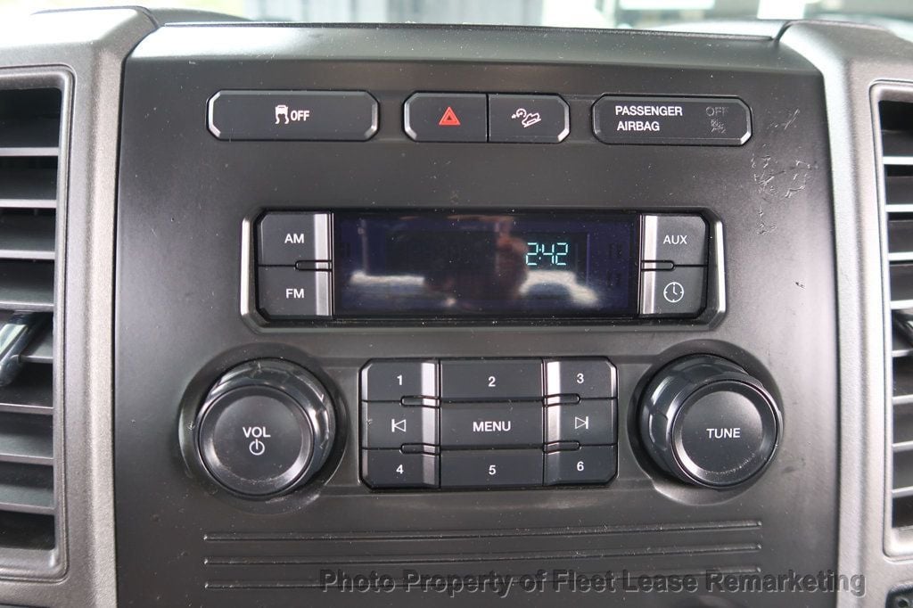 2019 Ford Super Duty F-250 SRW F250SD 4WD Crew Cab Utility  - 22981273 - 28