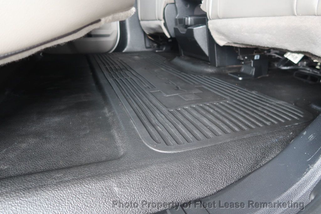 2019 Ford Super Duty F-250 SRW F250SD 4WD Crew Cab Utility - 22992877 - 18