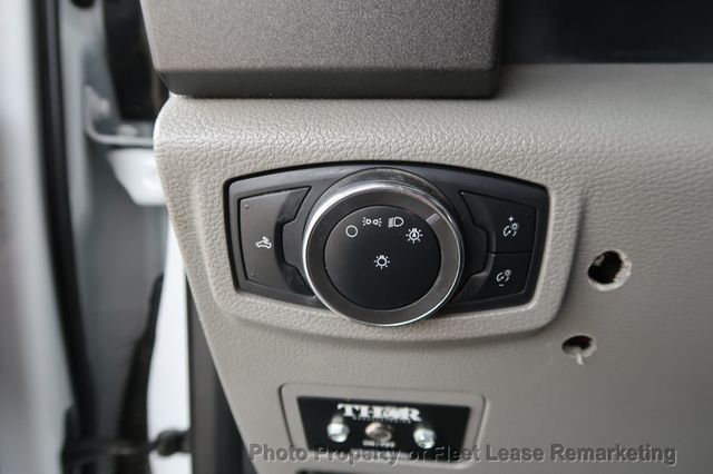 2019 Ford Super Duty F-250 SRW F250SD 4WD Crew Cab Utility - 22992877 - 33