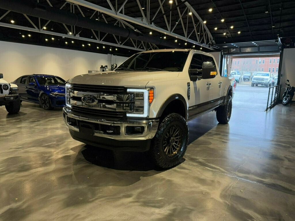 2019 Ford Super Duty F-250 SRW KingRanch/4WD/UltimatePkg/TowTechPkg/ChromePkg/PanoRoof/FX4Pkg - 22678983 - 1