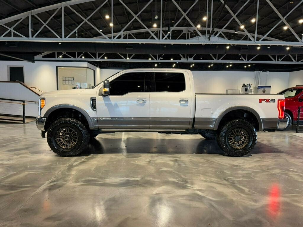 2019 Ford Super Duty F-250 SRW KingRanch/4WD/UltimatePkg/TowTechPkg/ChromePkg/PanoRoof/FX4Pkg - 22678983 - 2