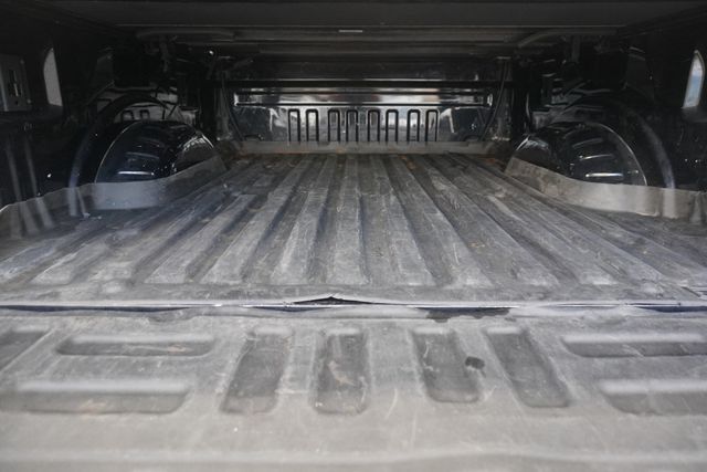 2019 Ford Super Duty F-250 SRW LARIAT 4WD Crew Cab 6.75' Box - 23040339 - 32