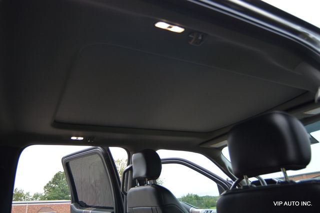 2019 Ford Super Duty F-250 SRW LARIAT 4WD Crew Cab 6.75' Box - 22898643 - 19