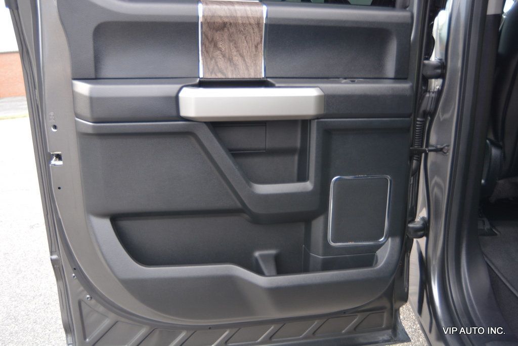 2019 Ford Super Duty F-250 SRW LARIAT 4WD Crew Cab 6.75' Box - 22898643 - 8