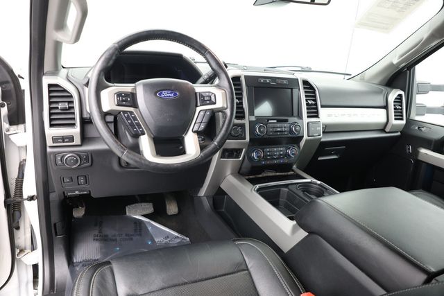 2019 Ford Super Duty F-250 SRW LARIAT 4WD Crew Cab 6.75' Box - 22995775 - 9