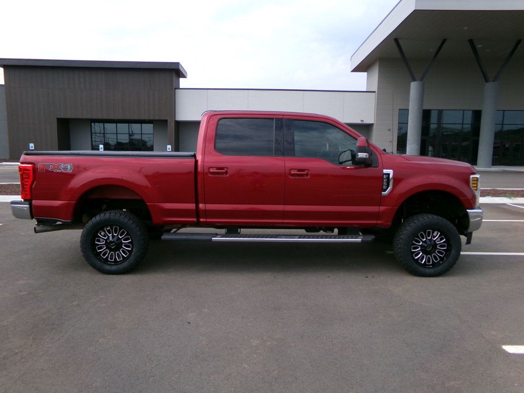 2019 Ford F-250 Lariat photo 2