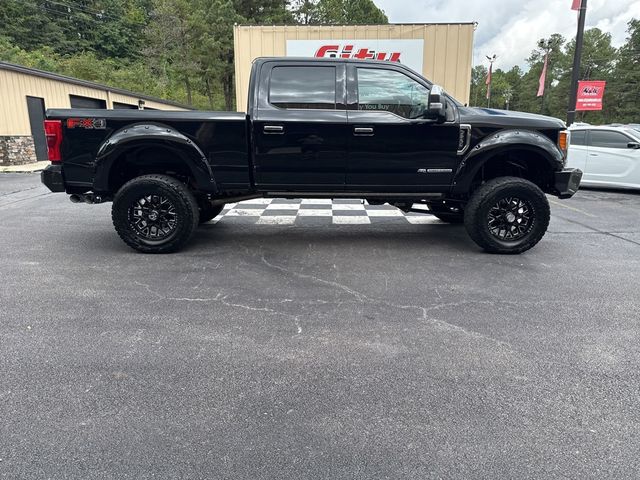 2019 Ford F-250 Platinum photo 2