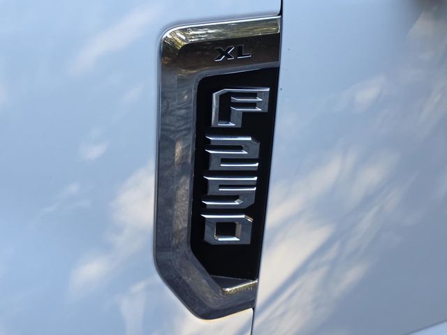 2019 Ford Super Duty F-250 SRW XL - 22929234 - 26
