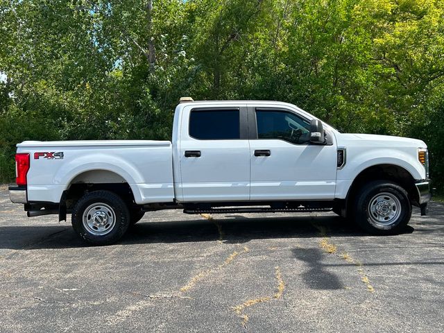 2019 Ford Super Duty F-250 SRW XL 4WD Crew Cab 6.75' Box - 22911561 - 14
