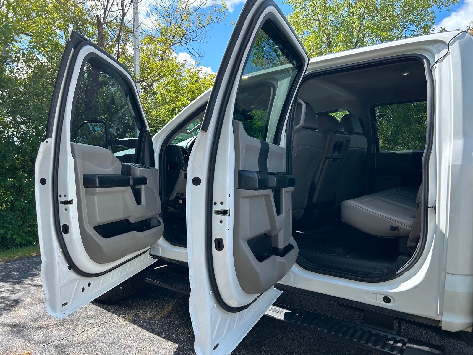 2019 Ford F-250 XL photo 18