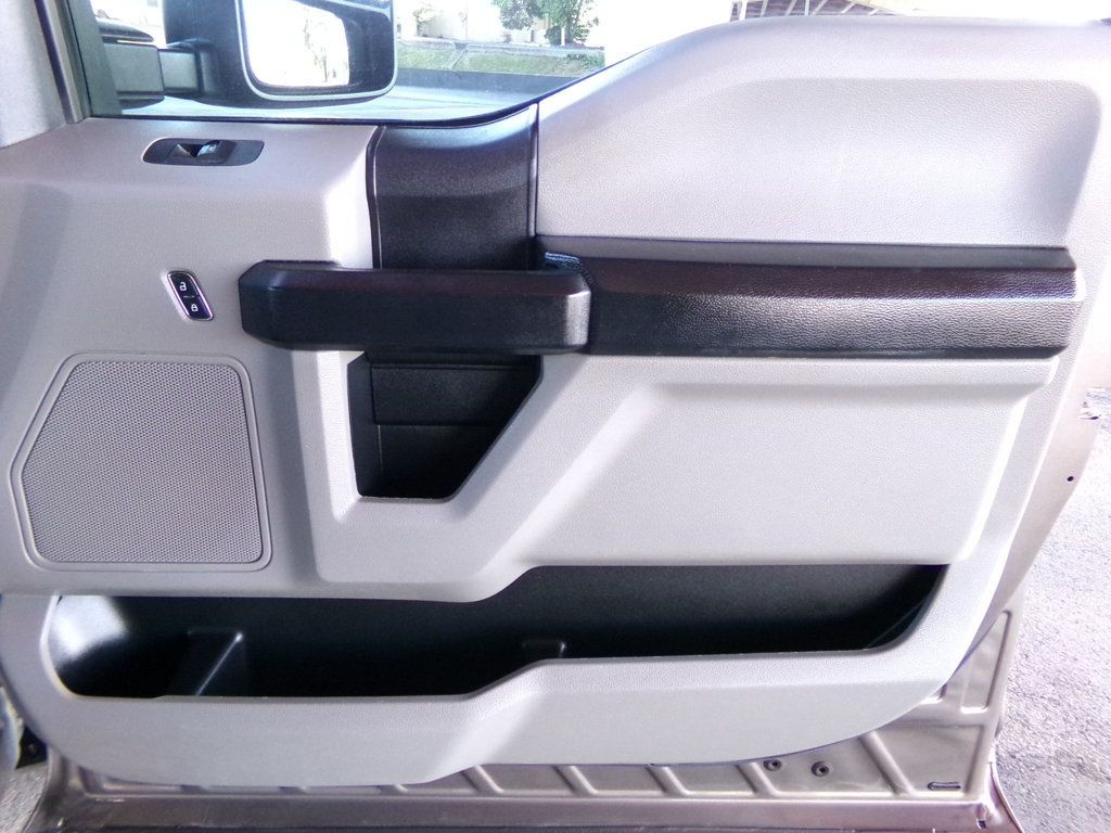 2019 Ford Super Duty F-250 SRW XL 4WD Crew Cab 6.75' Box - 23019096 - 17