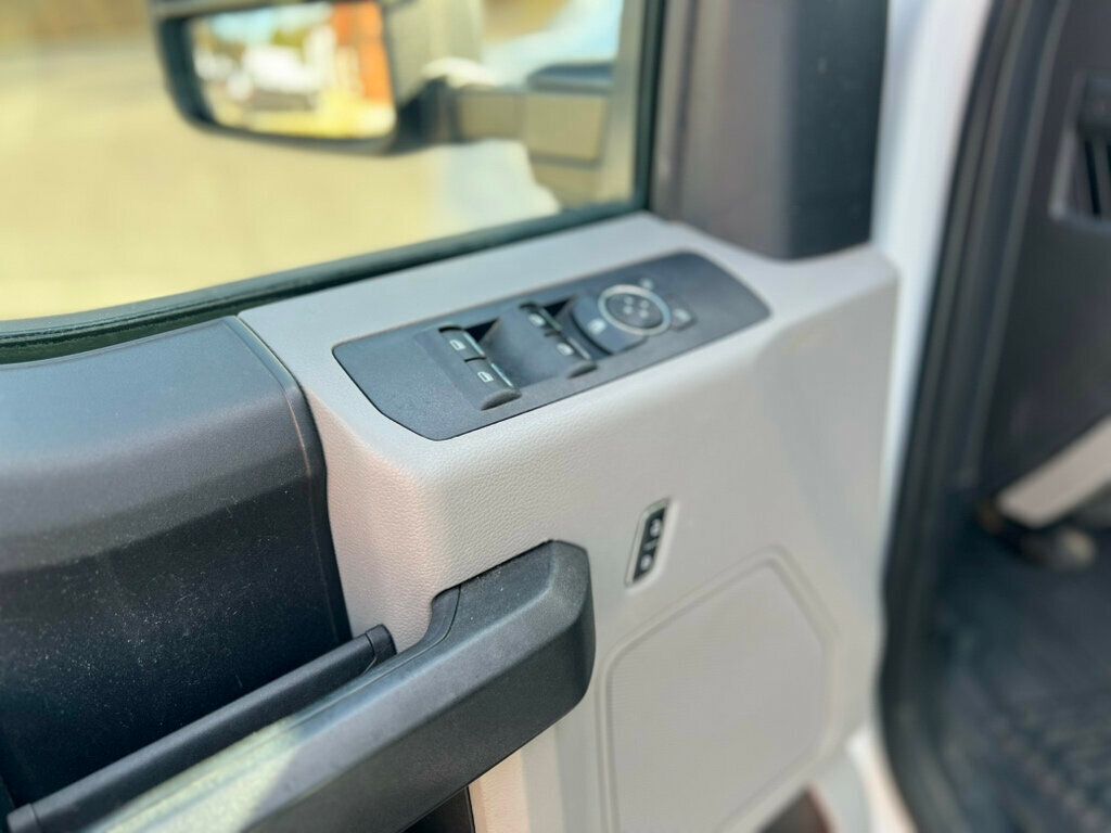 2019 Ford Super Duty F-250 SRW XL 4WD Crew Cab 8' Box - 22967477 - 9