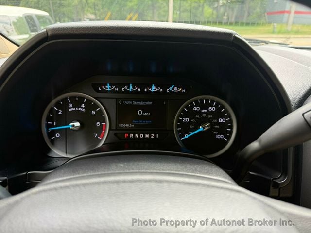 2019 Ford Super Duty F-250 SRW XLT 4WD Crew Cab 8' Box - 23057864 - 20