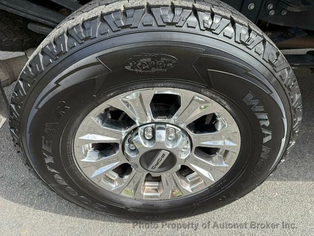 2019 Ford Super Duty F-250 SRW XLT 4WD Crew Cab 8' Box - 23057866 - 17