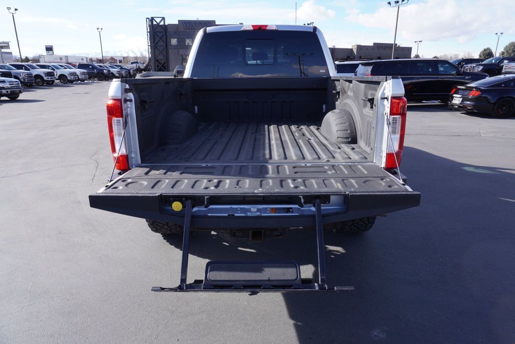 2019 Ford SUPER DUTY F-350 LARIAT - 22775895 - 10