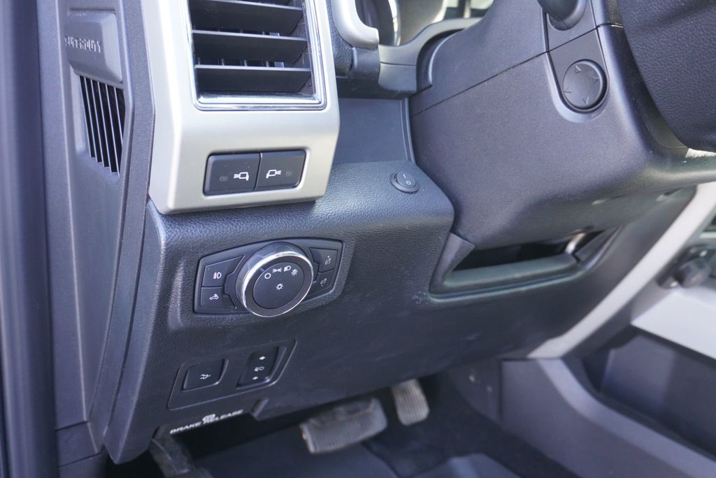 2019 Ford SUPER DUTY F-350 LARIAT - 22981017 - 29