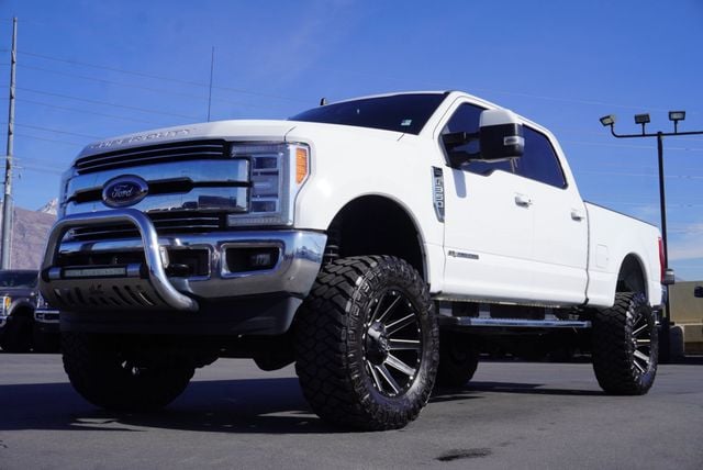 2019 Ford SUPER DUTY F-350 LARIAT - 22981017 - 5