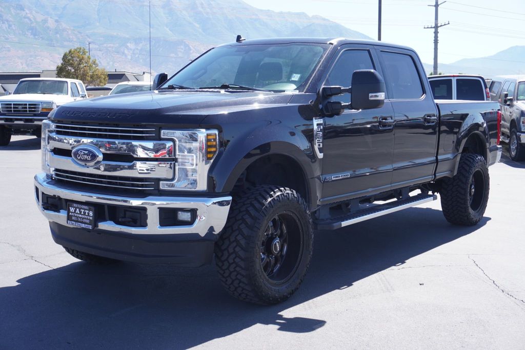 2019 Ford SUPER DUTY F-350 LARIAT - 23058377 | Video 1
