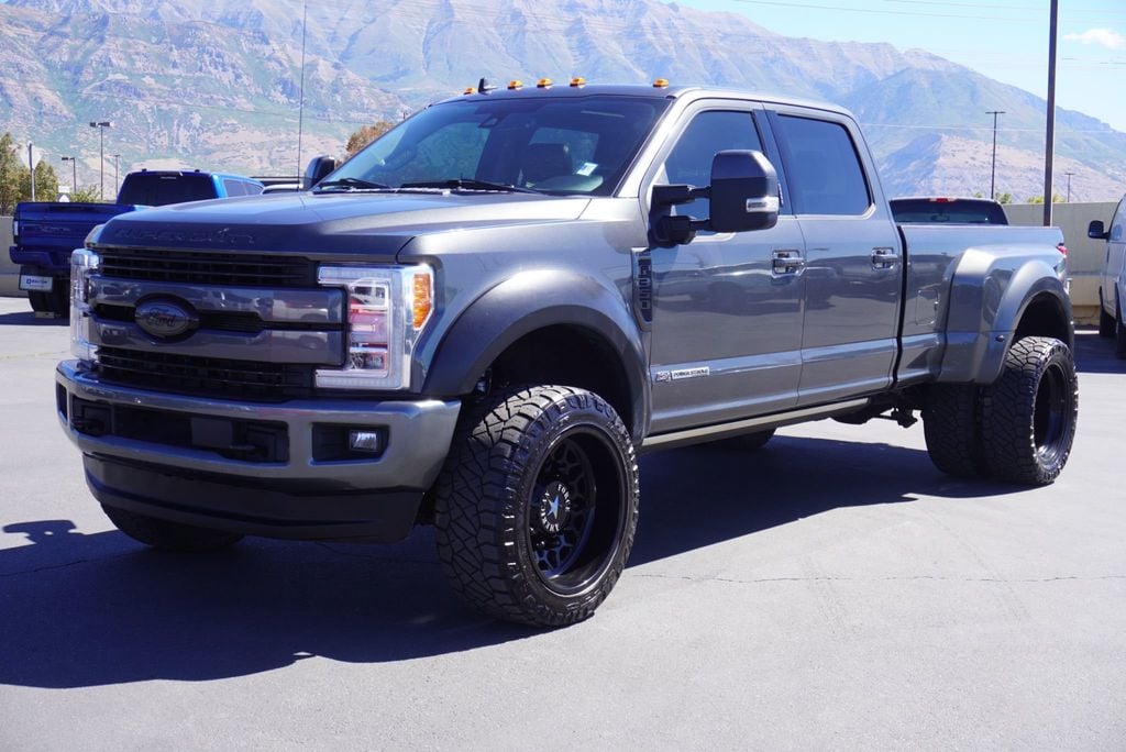 2019 Ford SUPER DUTY F-350 LARIAT - 23078287 | Video 1
