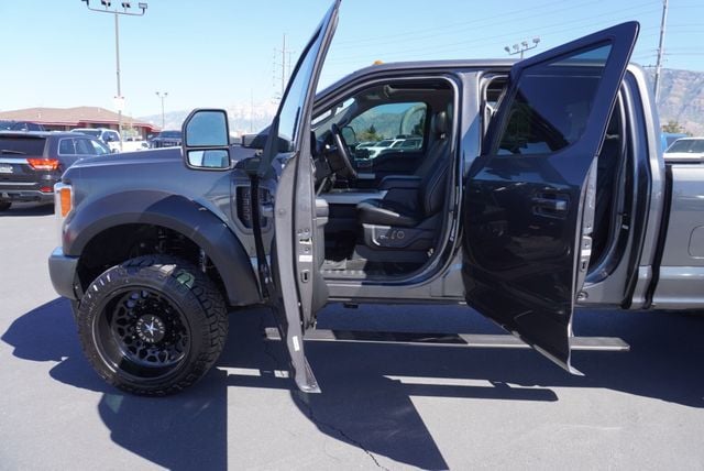 2019 Ford SUPER DUTY F-350 LARIAT - 23078287 - 24