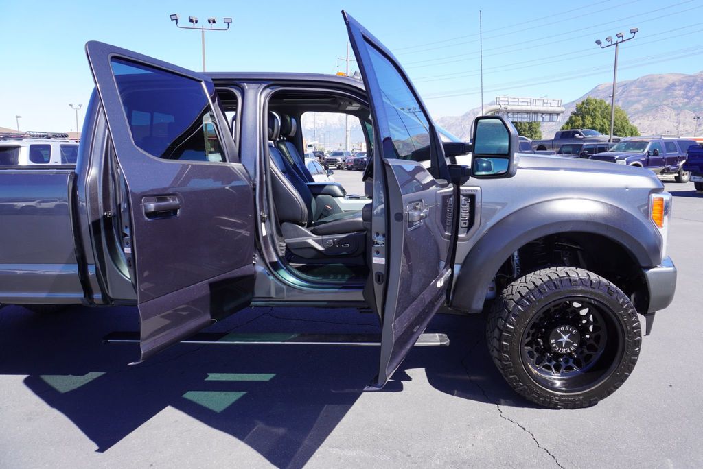 2019 Ford SUPER DUTY F-350 LARIAT - 23078287 - 27