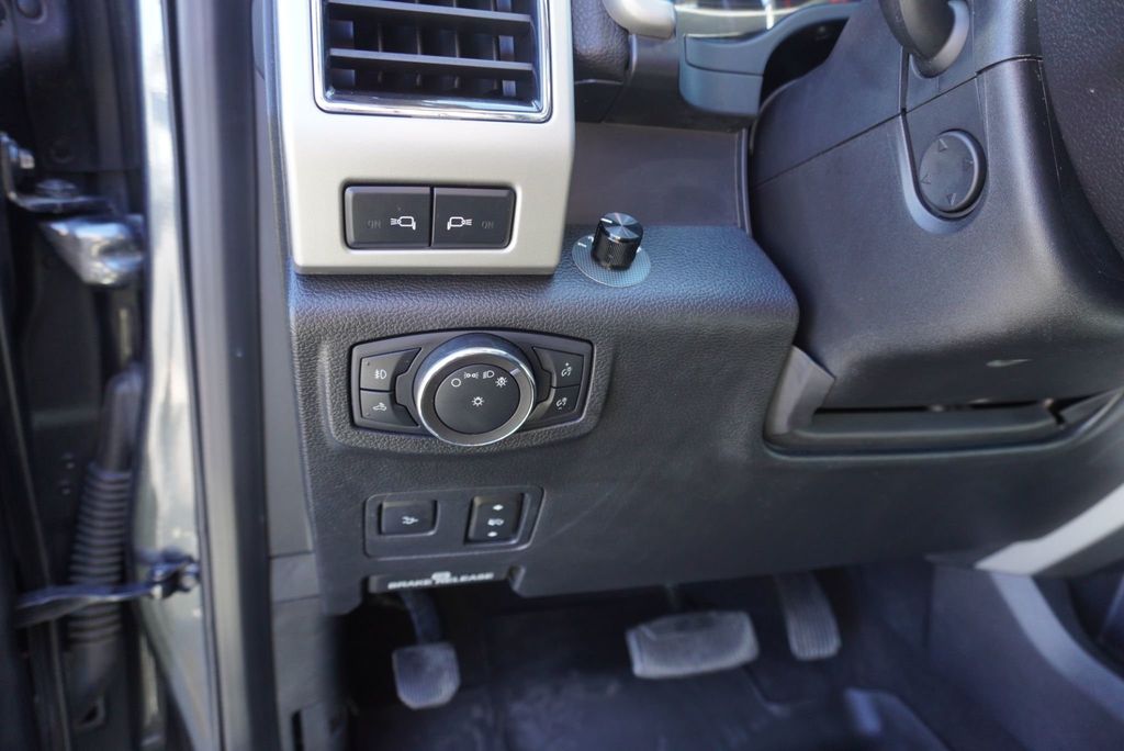 2019 Ford SUPER DUTY F-350 LARIAT - 23078287 - 30