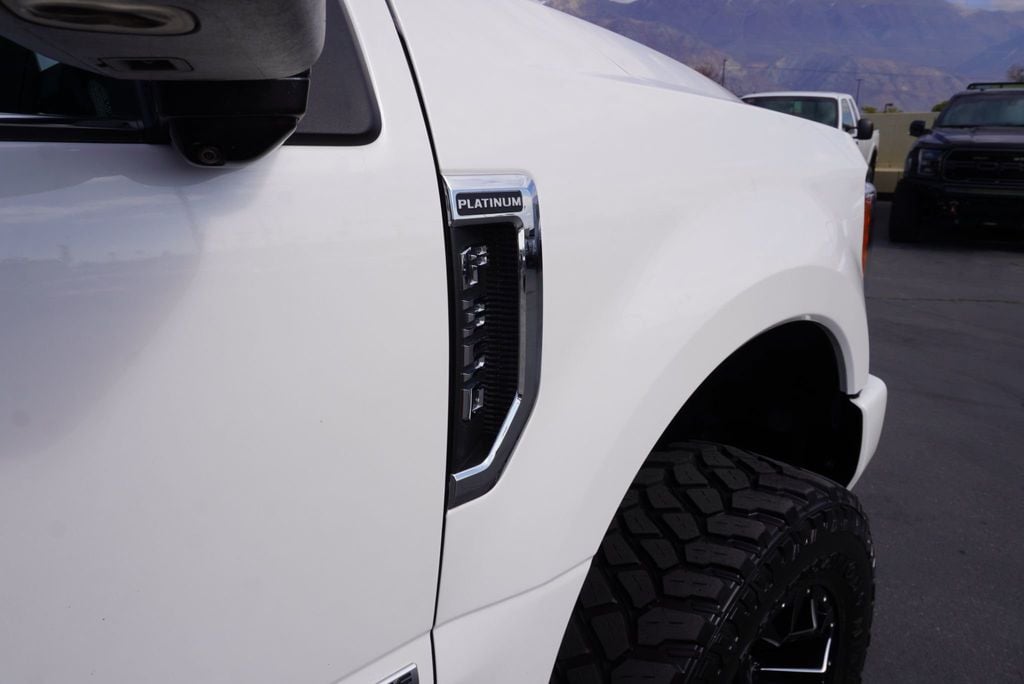 2019 Ford SUPER DUTY F-350 PLATINUM FX4 - 22936172 - 17