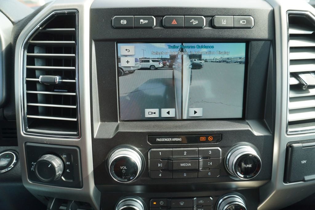 2019 Ford SUPER DUTY F-350 PLATINUM FX4 - 22936172 - 45