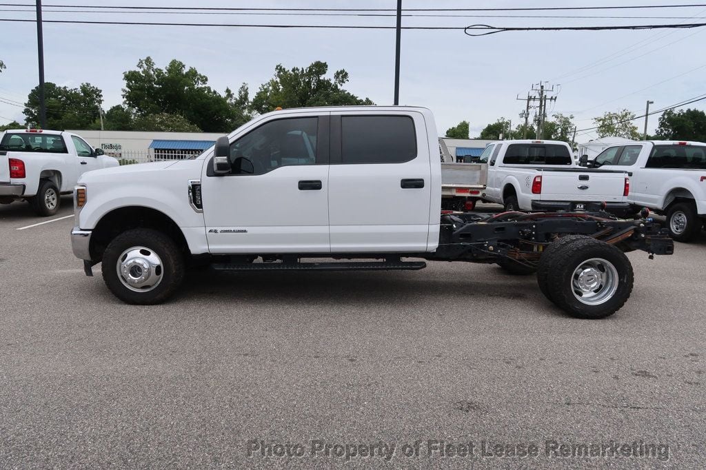 2019 Ford Super Duty F-350 DRW F350SD 4WD Crew Cab Cab/Chassis - 22544413 - 1