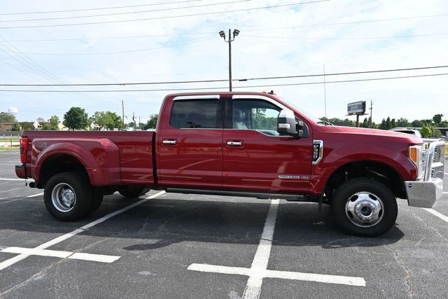 2019 Ford Super Duty F-350 DRW Platinum 4WD Crew Cab 8' Box - 23021048 - 13