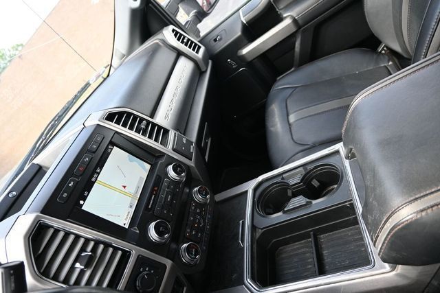 2019 Ford Super Duty F-350 DRW Platinum 4WD Crew Cab 8' Box - 23021048 - 28
