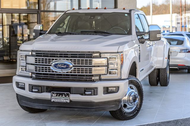 2019 Ford Super Duty F-350 DRW PLATINUM - 4X4 - SUPER DUTY CREW CAB - DIESEL - GORGEOUS - 22329934 - 20