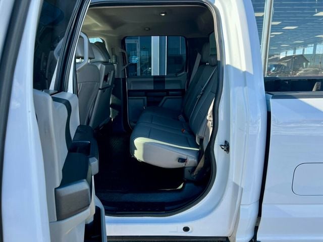 2019 Ford Super Duty F-350 DRW XL 4WD Crew Cab 8' Box - 22769124 - 11