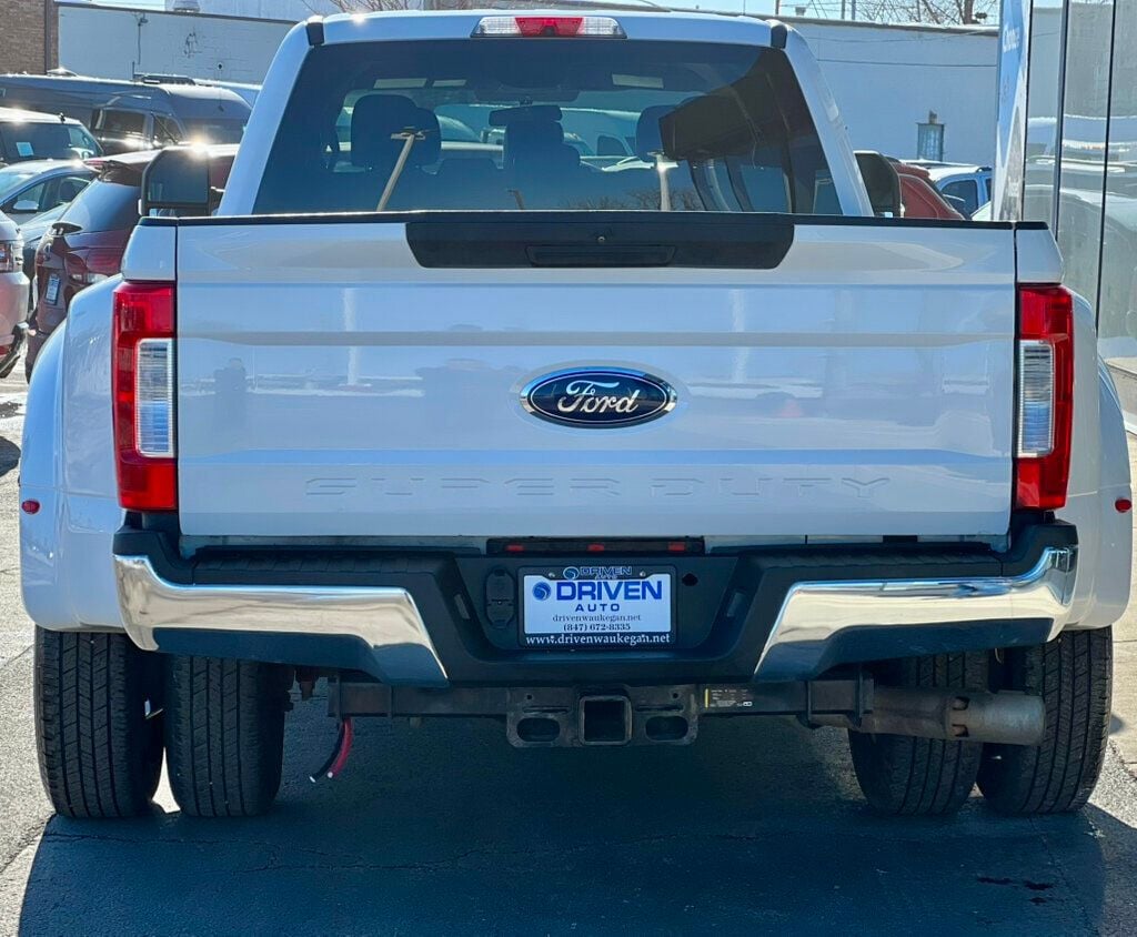 2019 Ford Super Duty F-350 DRW XL 4WD Crew Cab 8' Box - 22769124 - 29