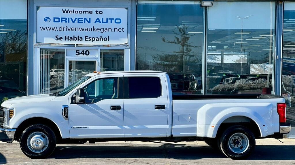 2019 Ford Super Duty F-350 DRW XL 4WD Crew Cab 8' Box - 22769124 - 41