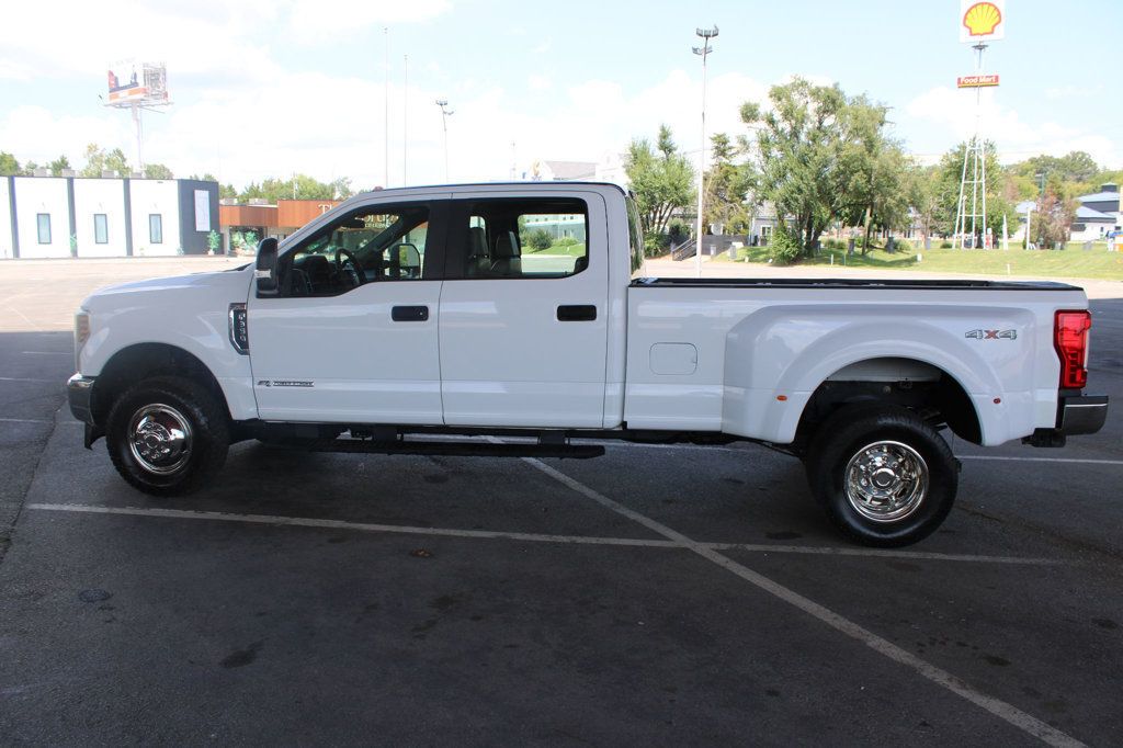 2019 Ford Super Duty F-350 DRW XL 4WD Crew Cab 8' Box - 23068895 - 0