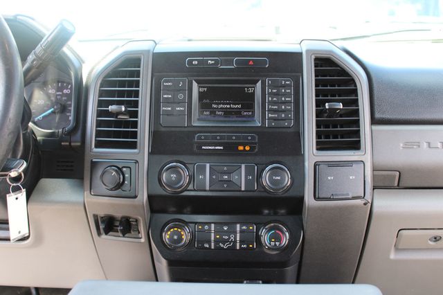 2019 Ford Super Duty F-350 DRW XL 4WD Crew Cab 8' Box - 23068895 - 11