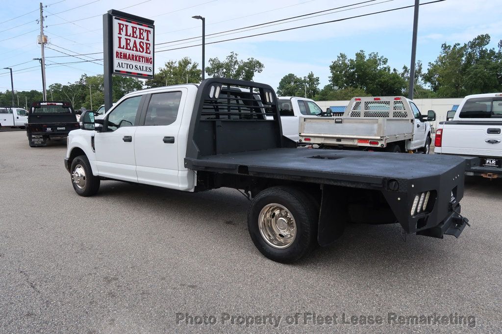 2019 Ford Super Duty F-350 DRW Cab-Chassis F350SD 2WD Crew Cab 11' Flatbed DRW GAS - 22554550 - 2