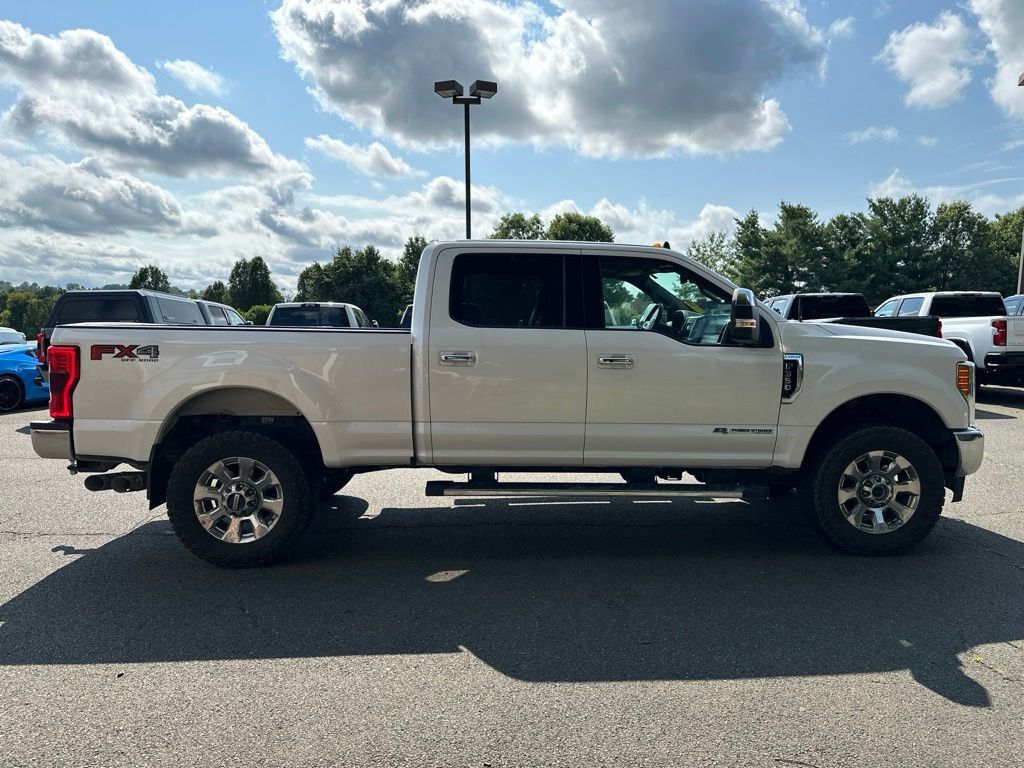 2019 Ford Super Duty F-350 SRW Lariat Ultimate FX4 - 23058482 - 17