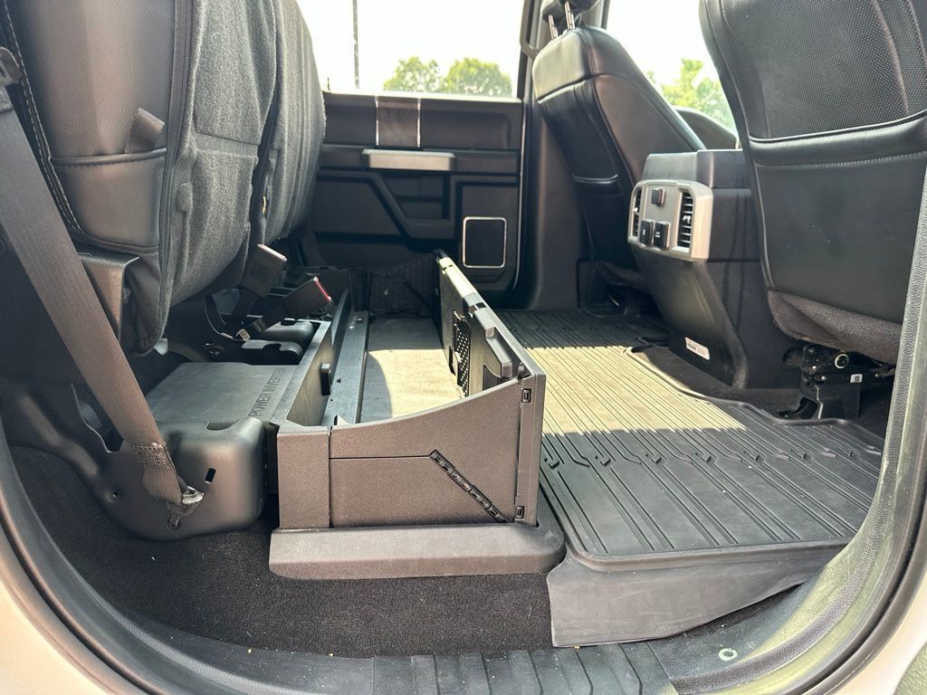 2019 Ford Super Duty F-350 SRW Lariat Ultimate FX4 - 23058482 - 39