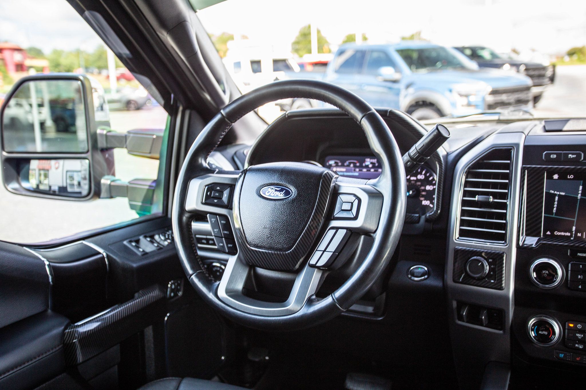 2019 Ford F-350 Platinum photo 5