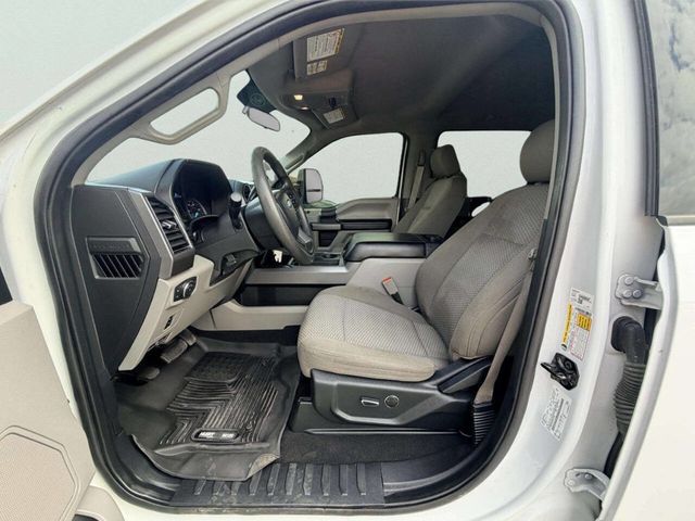 2019 Ford Super Duty F-350 SRW XLT 4x4 4dr Crew Cab 6.8 ft. SB SRW Pickup - 23030936 - 16