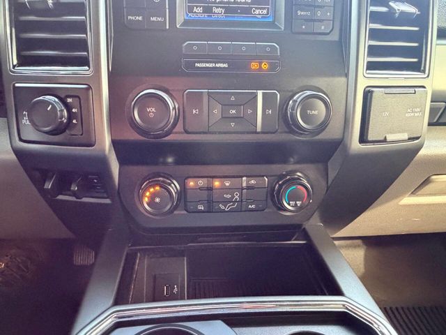 2019 Ford Super Duty F-350 SRW XLT 4x4 4dr Crew Cab 6.8 ft. SB SRW Pickup - 23030936 - 35