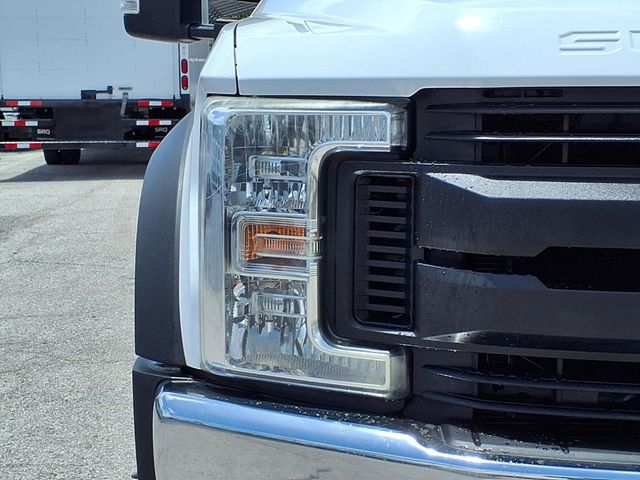 2019 Ford Super Duty F-450 DRW Cab-Chassis 12' Flatbed - 23032307 - 1